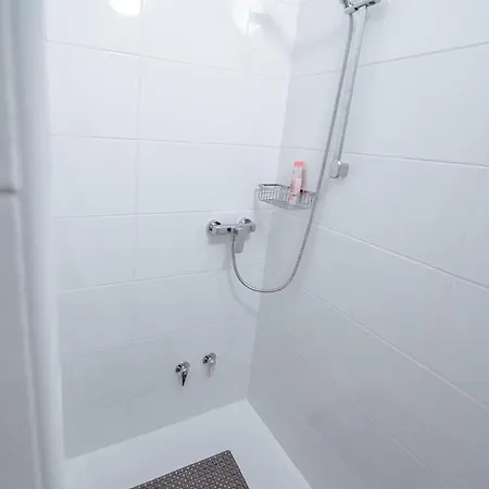 Ana - Karst Cycling Paradise Appartement Dutovlje