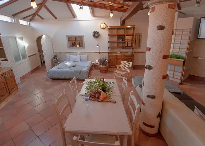 Ana - Karst Cycling Paradise *