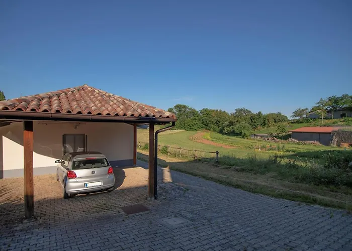 Ana - Karst Cycling Paradise דירה Dutovlje